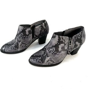 Vionic Taber Ankle Bootie Snakeskin Print Black Gray Women Size 6 Side Zip
